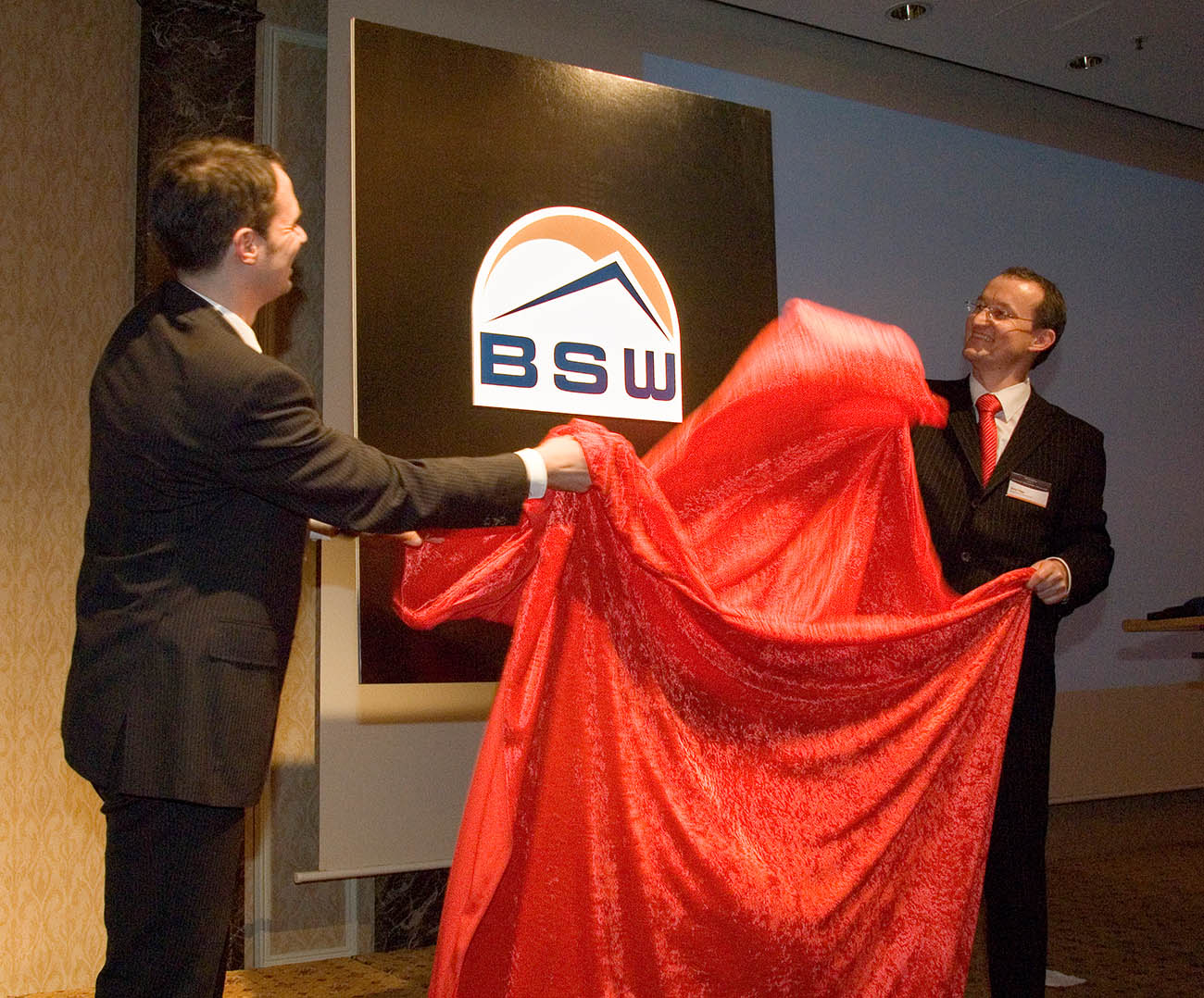 Enthüllung des BSW-Logos im Jahr 2006.